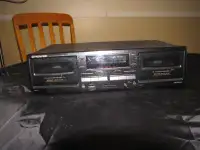 Lecteur double de cassette Pioneer (Cassette Player)