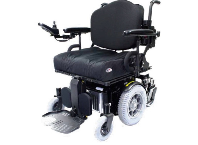  Power  wheelchair - Quickie xperience in Health & Special Needs in Kitchener / Waterloo