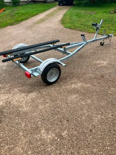 Model #67BT 12-14 1200 Ez Loader trailer. Heavy duty 3” main beam. Torsion suspension- not the cheap...
