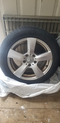 EXCELLENT CONDITION Michelin X-Ice Winter Tires On Rim*