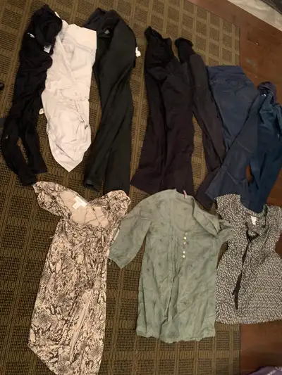 Size small maternity clothes 11 items , View more