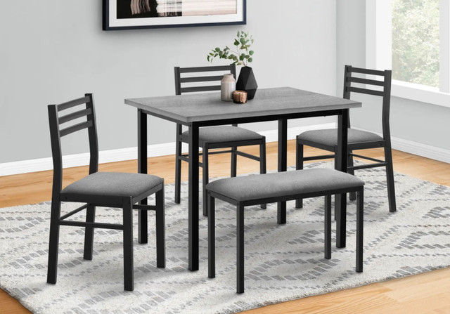 Set de cuisine - Dining room set dans Mobilier de salle à manger et cuisine  à Ville de Montréal