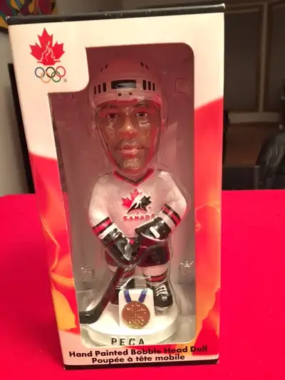 Michael Peca BobbleHead 2002 Hockey Team Canada Bobblehead, View more