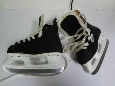 Bauer Charger Kids Skates $35, View more