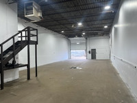 Truck Bays for lease