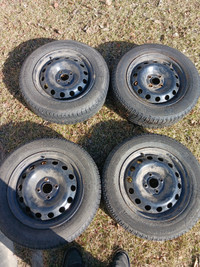 Michelin X-Ice winter tires on rims (Kia Rio 2019 rims)