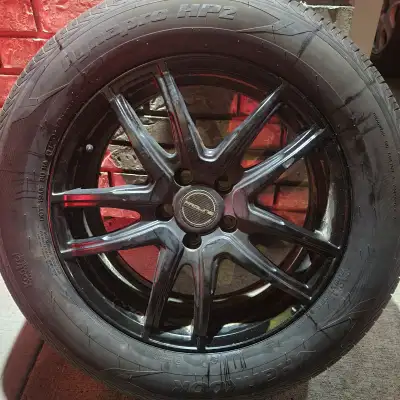 600$ New tires under 3500kms Center Bore: \(65.1\) mmBolt Pattern: \(5\times 110\) mmLug Nut Thread...