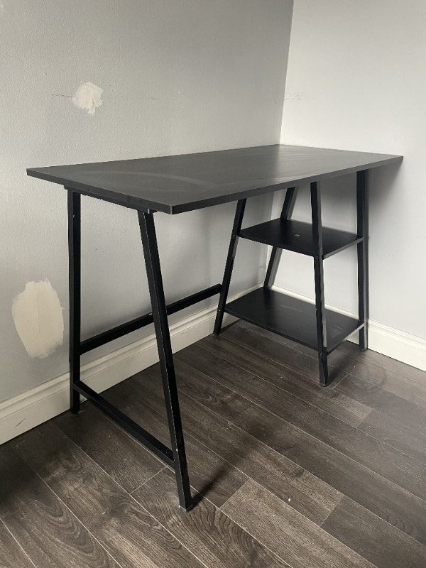 Desk for sale Desks Mississauga / Peel Region Kijiji