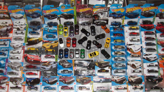 HOT WHEELS DATSUN FAIRLADY 2000 JDM classics NISSAN in Toys & Games in Sarnia