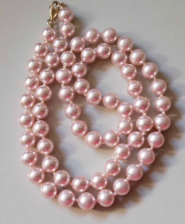 10k Yellow Gold 23" Genuine Single Strand Pink Pearl Necklace  in Jewellery & Watches in Oshawa / Durham Region - Image 3