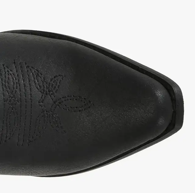 Women’s Cowboy Boots in Women's - Shoes in Markham / York Region - Image 5