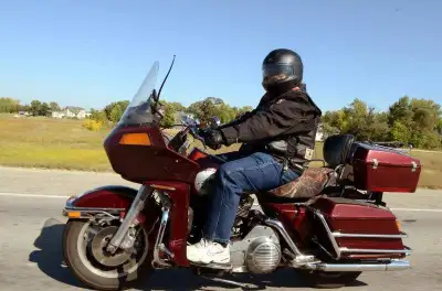 80 Harley Davidson tour bike 1300 shovel head 5 speed Stationary faring (I believe first year of it)...