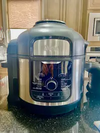 Ninja Air fryer/Pressure cooker beand new