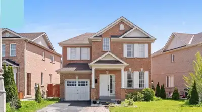 3 + 1 Bedrooms house with 4 washrooms. located in the prestigious Castlemore neighborhood. Ample par...