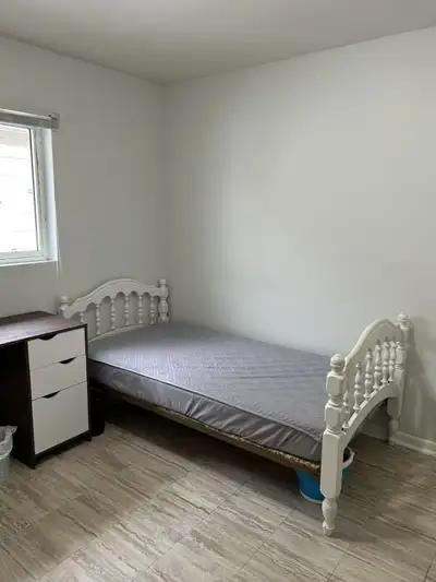 Room for Rent Near University of Windsor