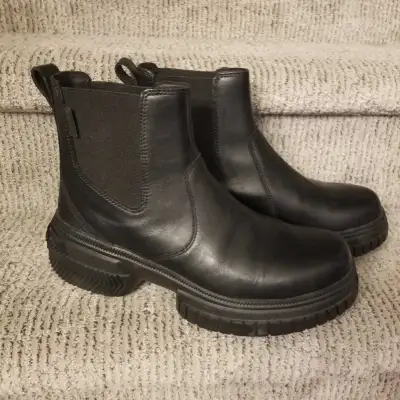 NEW Sorel Womans Sorel Boots, View more