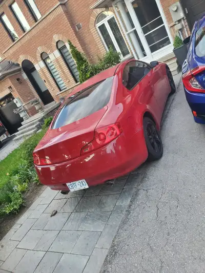 330km on body 160km on jdm vq35de engine The Good - 6sp manual with brembos - brand new tires and br...