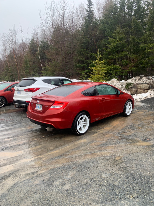 2013 civic si in Cars & Trucks in City of Halifax - Image 2
