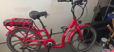 24" Pedego Boomerang Ebike, View more
