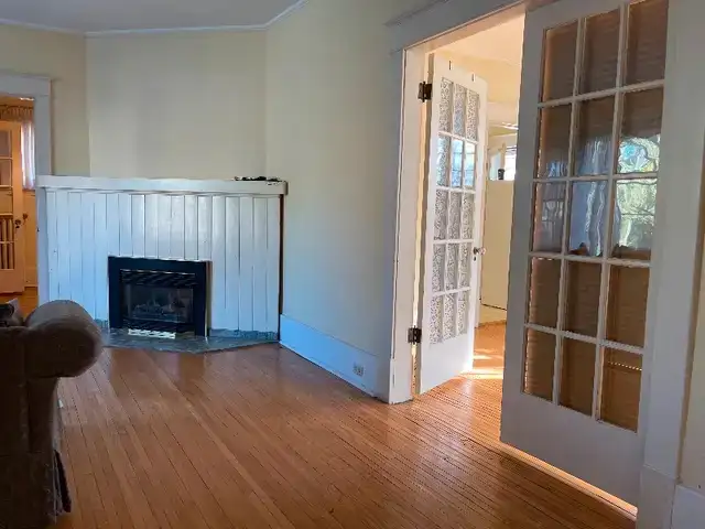 ATTENTION TRENT STUDENTS – 7 BEDROOM HOUSENEAR DOWNTOWN