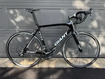 Giant TCR Advanced 2010 Carbon, View more