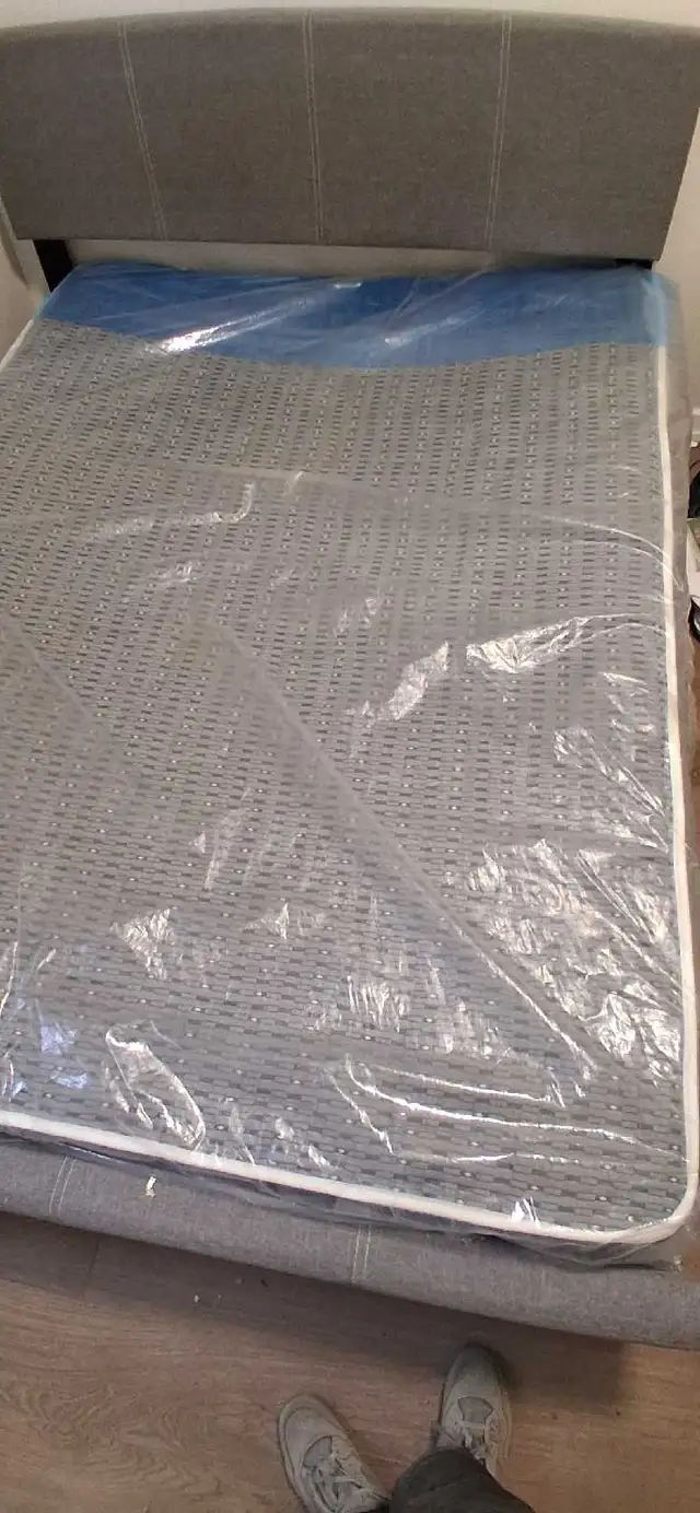 Brand New Queen Bed & Vibe 12-inch Plush Hybrid Mattress – $450 in Beds & Mattresses in Kingston - Image 2