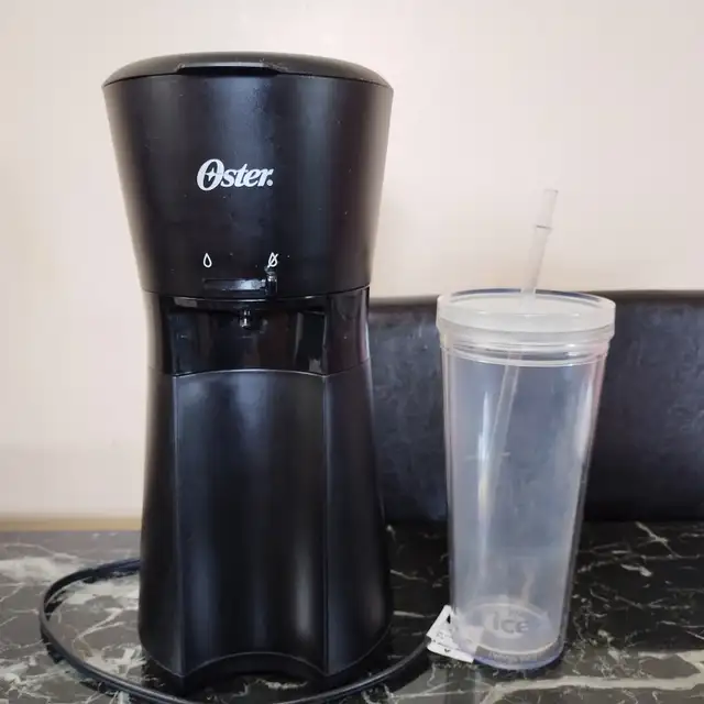 Oster Iced Coffee Maker in Coffee Makers in St. John's - Image 2