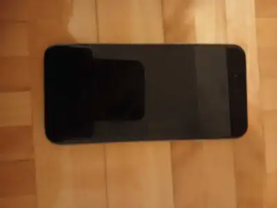 iphone 6s 32 gb broken lcd, View more