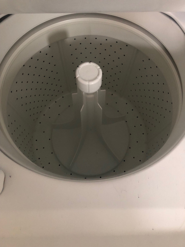 Laveuse-sécheuse superposée/Stacked Washer-Dryer Combination dans Laveuses et sécheuses  à Ville de Montréal - Image 2