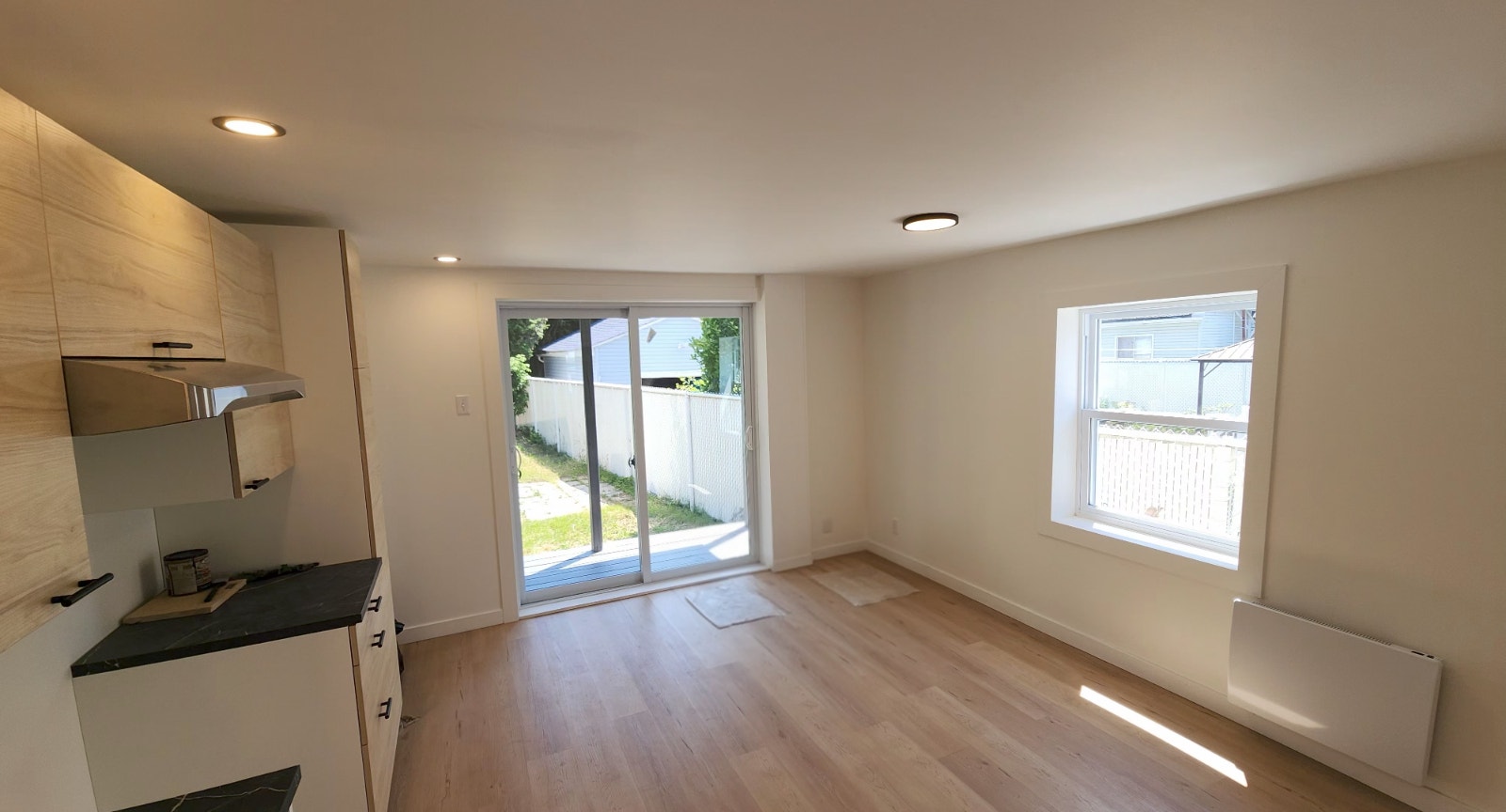 Maison jumelée rénové  3 chambres à louer – 1 450$/mois — photo 3