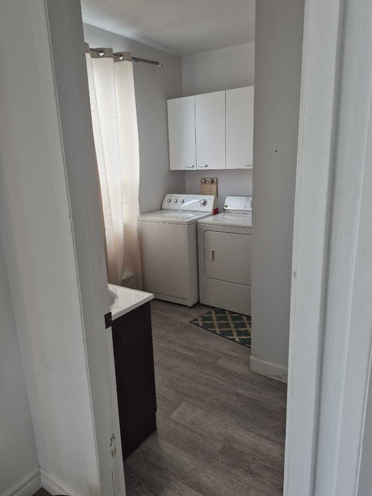 6658 Ave Royale — photo 1