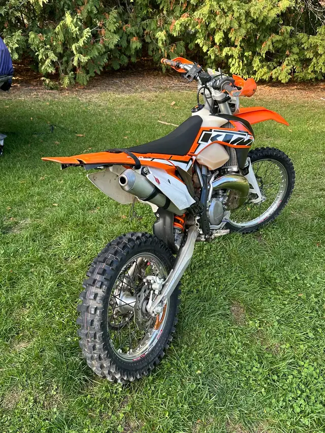 2014 Ktm 250 xcw in Dirt Bikes & Motocross in Kawartha Lakes - Image 3