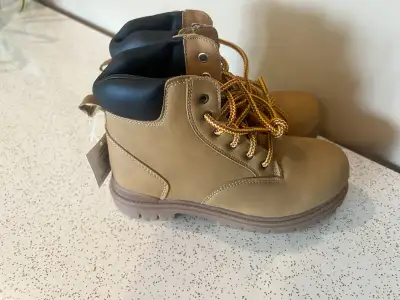 NEW: Childs Boots SIZE 2, View more