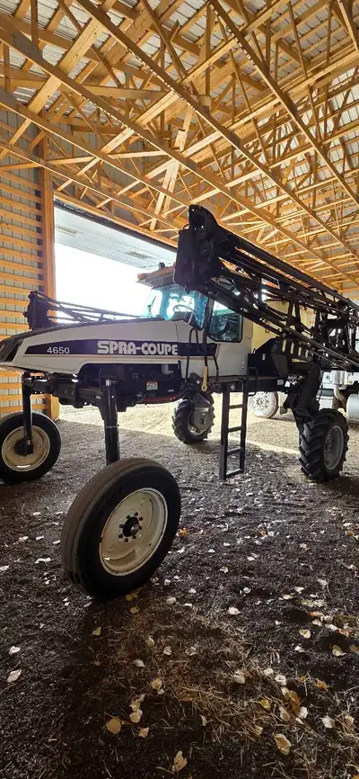 2006 Spra-Coupe 4650 Good field ready condition 2925 Hr Trimble GPS with EZ Steer 5 section control...