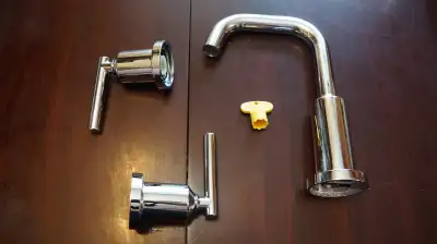 Selling a Moen T6142 Gibson 2 Handle Wide Spread High Arc Chrome Bathroom Faucet. The Faucet is BRAN...