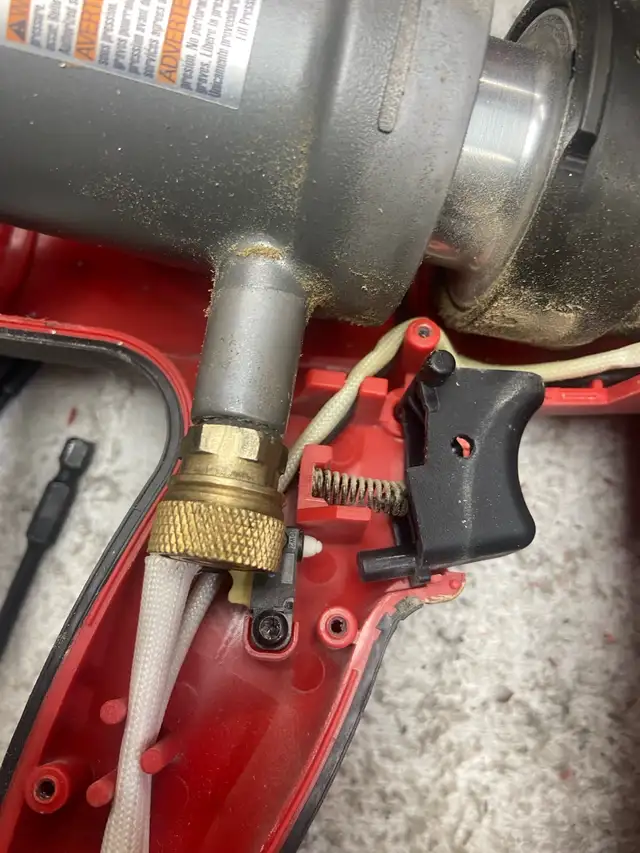 Nailer Repair Service – Milwaukee, DeWalt &537087590700175363