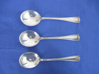 1847 Rogers Bros Silver Plate 1912 CROMWELL .  7" ROUND SPOONS