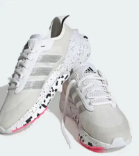 Adidas AVRYN men’s shoes new sz 11.5