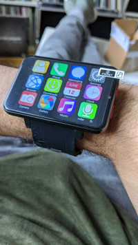 *UNIQUE!* - Rufus Cuff Smartphone/Wrist Phone/Smartwatch