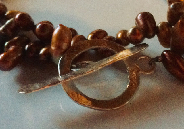 Double-wrap Freshwater Pearl Bracelet in Jewellery & Watches in Petawawa - Image 3