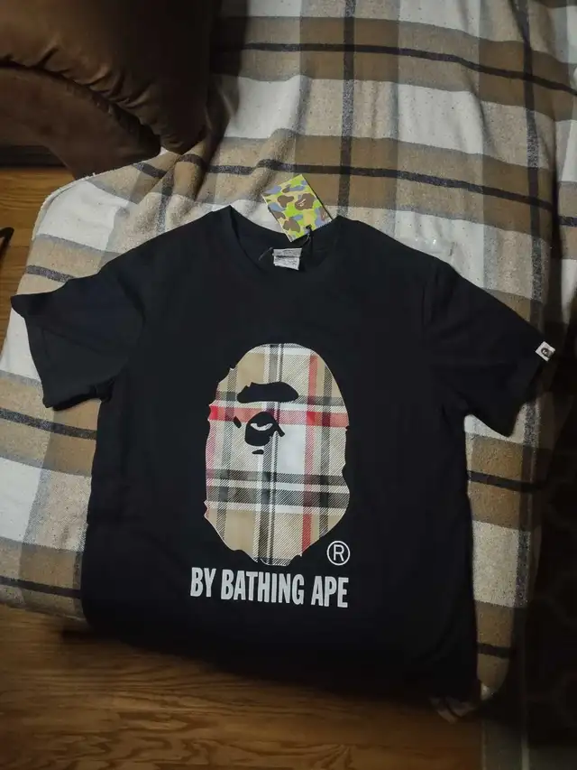 A Bathing Ape T-Shirt Size Mens S in Men's in Oshawa / Durham Region - Image 3