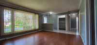 Beautiful 2 Bedroom Mainfloor For Rent Great St. Catharines Area
