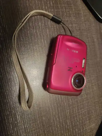 10MP Waterproof Fujifilm FinePix Z33 WP Digital Camera, View more