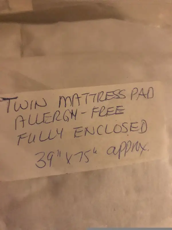 Twin fully enclosed quilted padded mattress cover $75 in Bedding in Oakville / Halton Region - Image 5