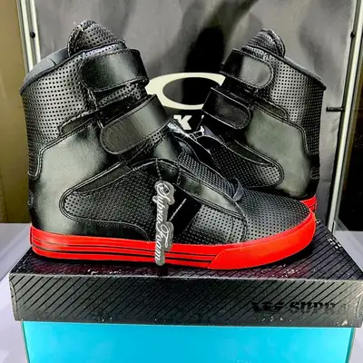 BEWARE! THIEF ALERT! ALEX THYRRING (dob. 26/6/96), View more