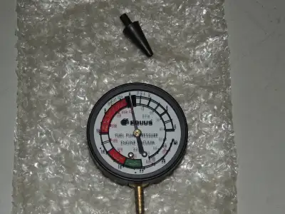 Equus Engine Vacuum Gauge/Fuel Pump Pressure Gauge  - new, View more