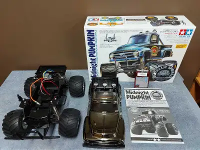 Decided to sell my Tamiya Midnight Pumpkin, bought it a few years ago. Built with Fast Eddy Bearings...