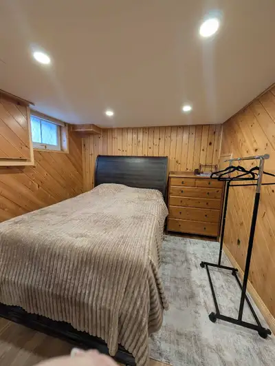 Short and midterm rent. Will consider long term as well Whitby Downtown close to Whitby Central Libr...