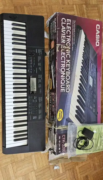 Casio electronic keyboard CTK-3200, View more