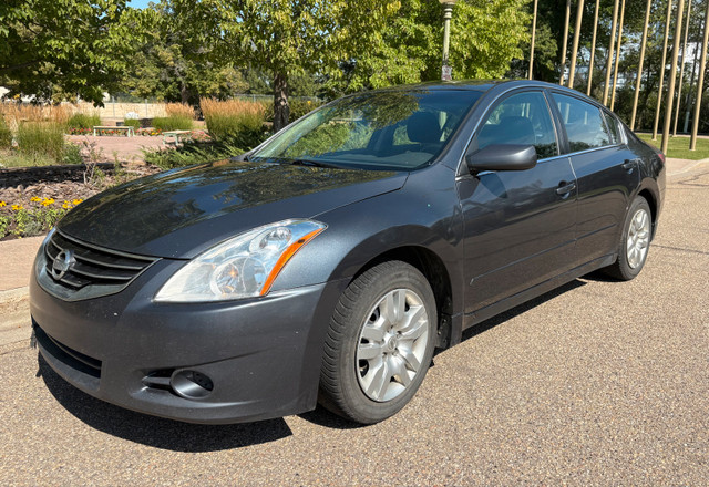 Nissan Altima 2.5S in Cars & Trucks in Edmonton